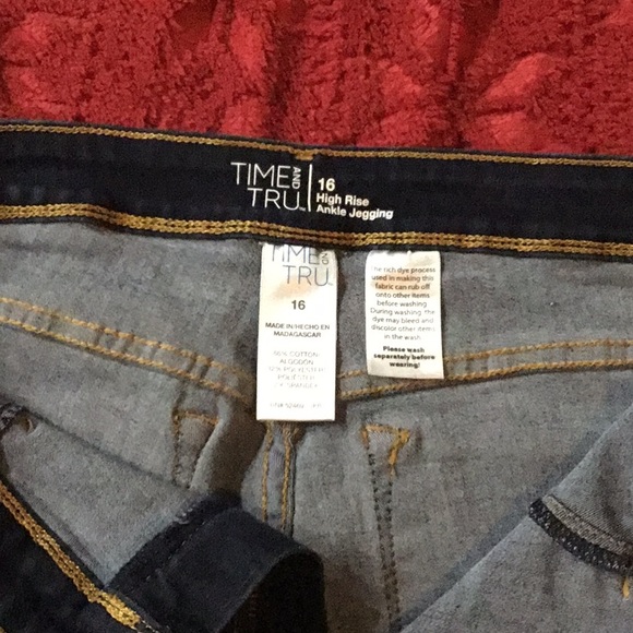 Jeans - Picture 3 of 4